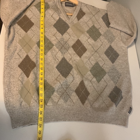 Fisherman Out of Ireland Argyle Sweater - Picture 11 of 14